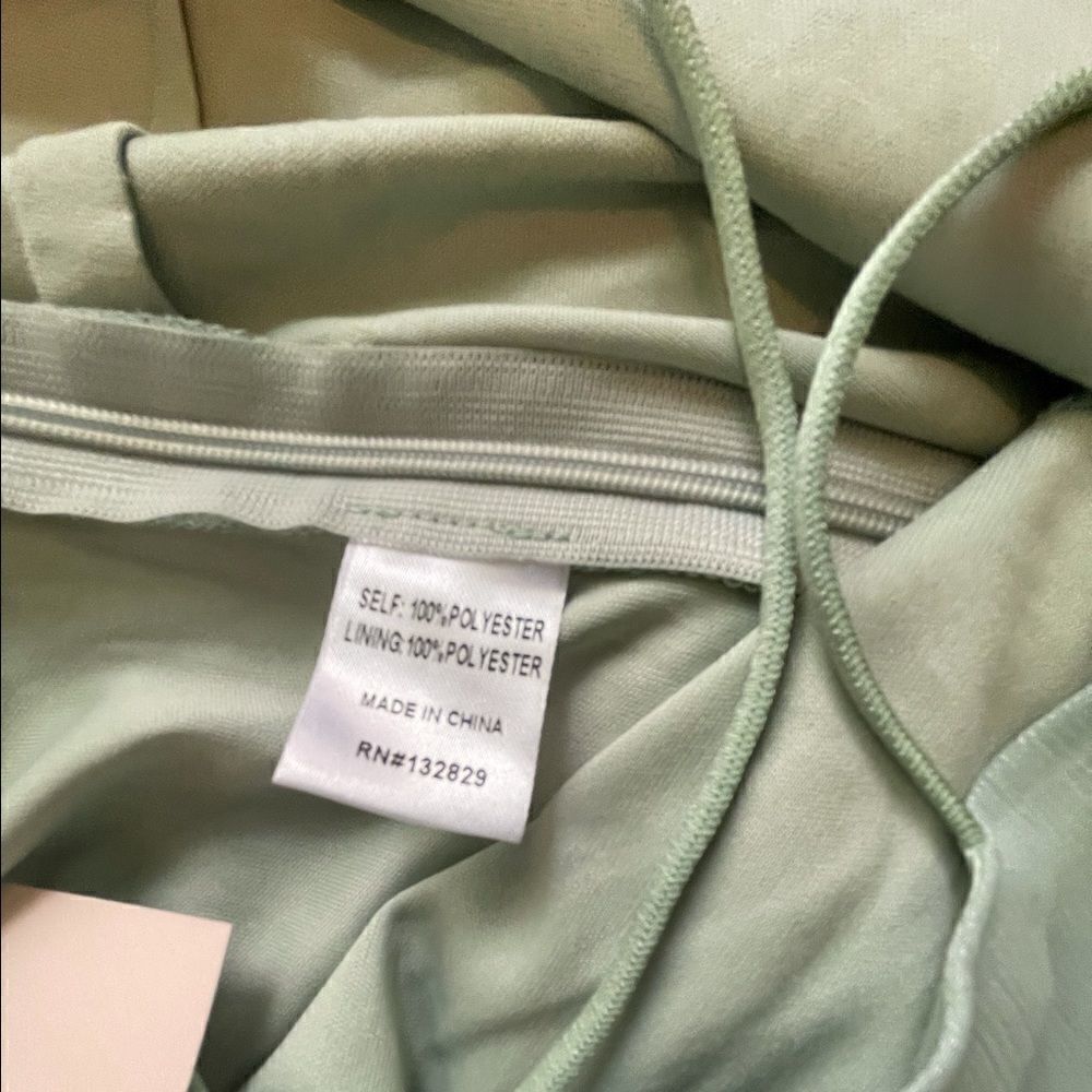 REVOLVE SUPERDOWN Spaghetti Straps Green Crop Top - Picture 14 of 14